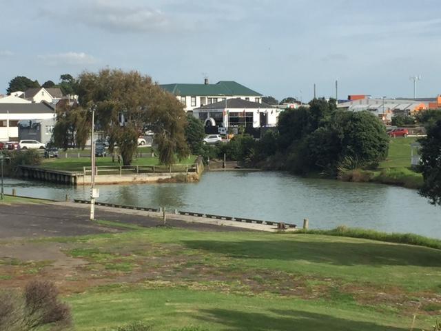 The Kentish Hotel Waiuku Exterior photo